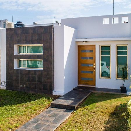 فيلا Casa Moderna En Segura Residencial Hacienda تْشيتومال المظهر الخارجي الصورة